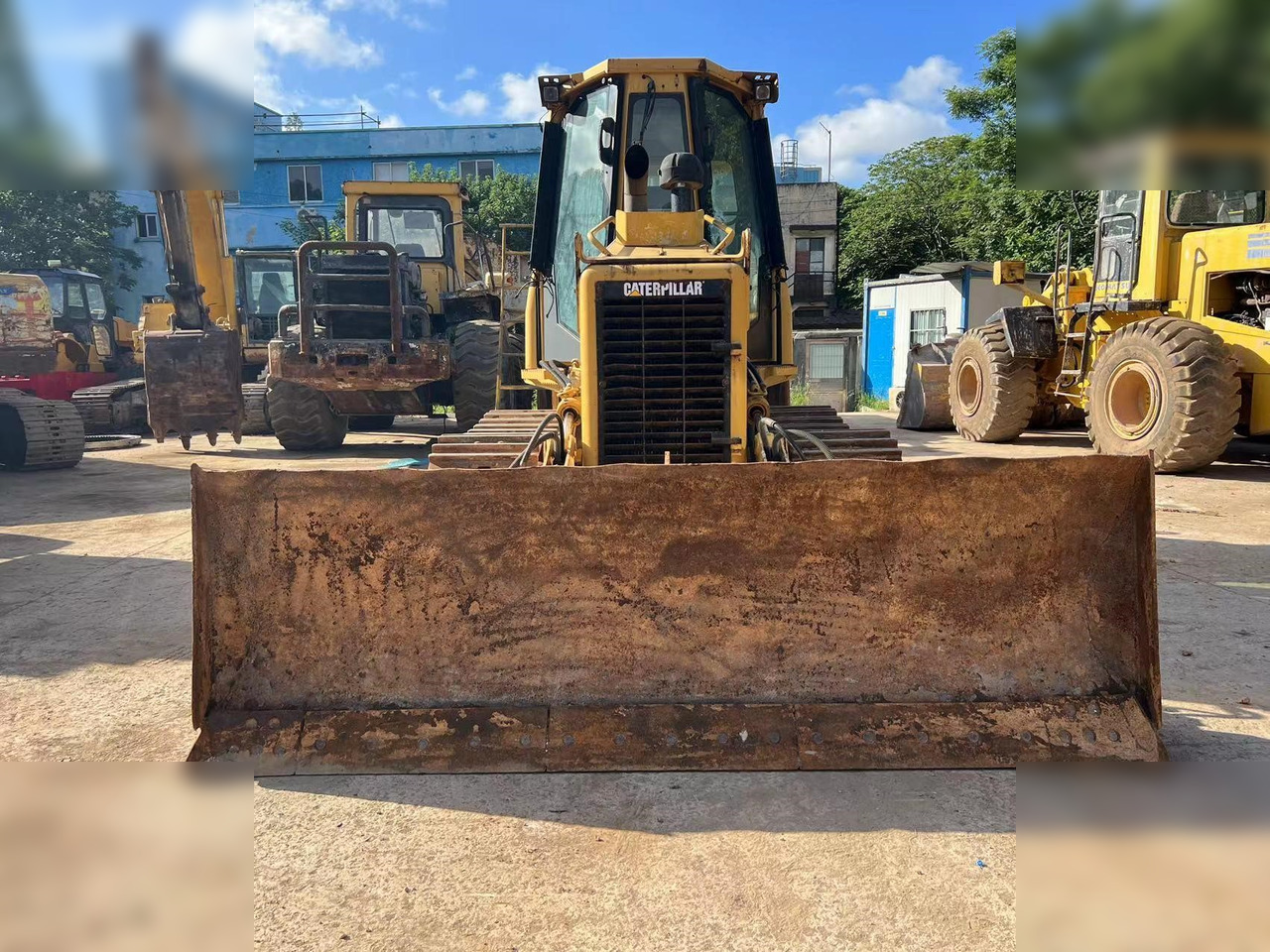 CATERPILLAR D5G XL - Bulldozer: photos 5 CATERPILLAR D5G XL - Bulldozer: photos 5