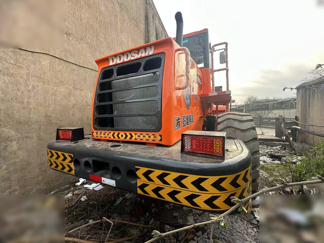 DOOSAN DL503 - Chargeuse sur pneus: photos 4 DOOSAN DL503 - Chargeuse sur pneus: photos 4