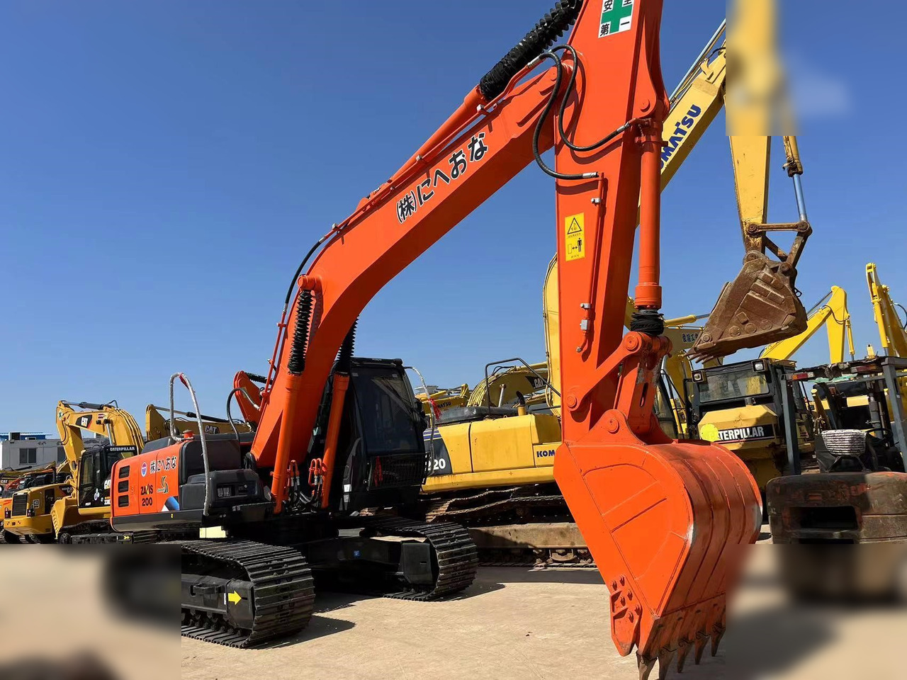 HITACHI ZX200-3G - Pelle sur chenille: photos 3 HITACHI ZX200-3G - Pelle sur chenille: photos 3