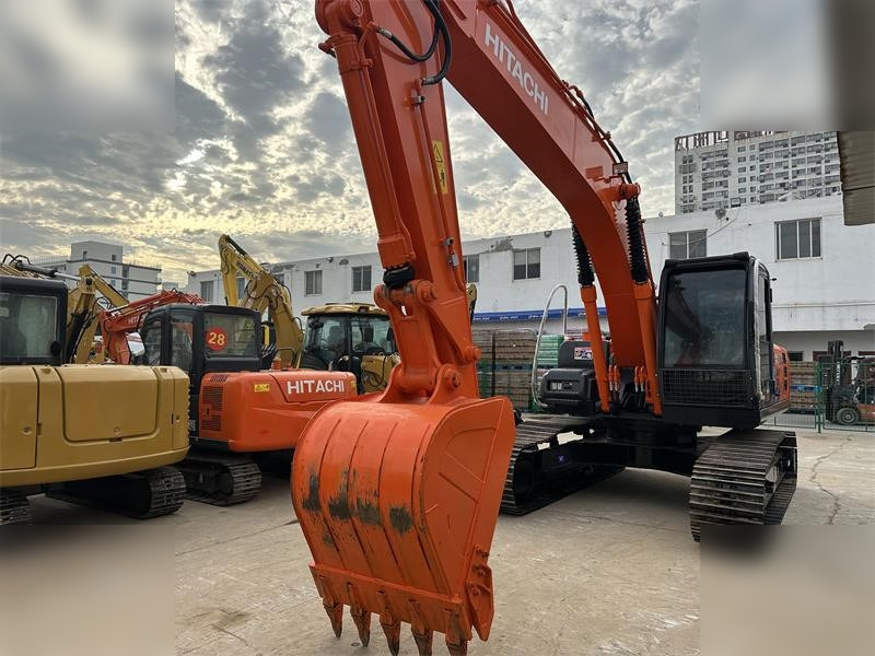 HITACHI ZX200 LC - Pelle sur chenille: photos 2 HITACHI ZX200 LC - Pelle sur chenille: photos 2