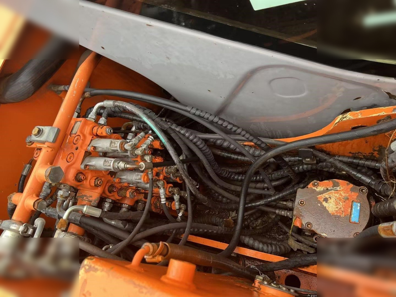 HITACHI ZX60 - Pelle sur chenille: photos 3 HITACHI ZX60 - Pelle sur chenille: photos 3