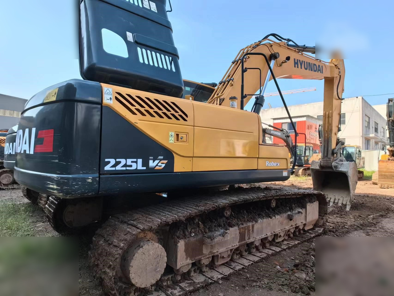 HYUNDAI 225LC-9 - Pelle sur chenille: photos 2 HYUNDAI 225LC-9 - Pelle sur chenille: photos 2