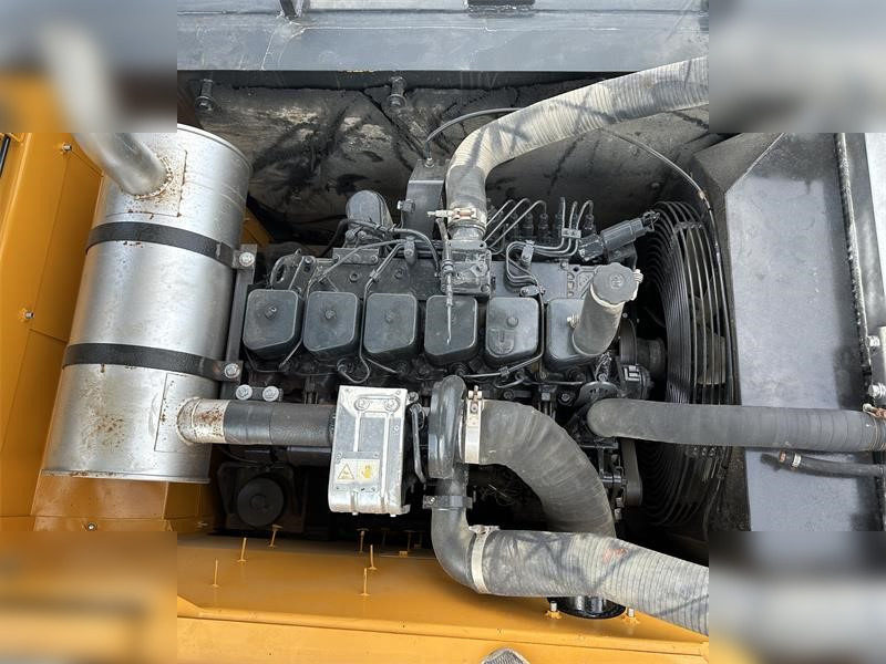 Pelle sur chenille HYUNDAI ROBEX 220 LC-9S: photos 9