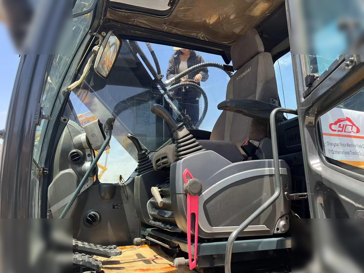 Pelle sur chenille HYUNDAI ROBEX 220 LC-9S: photos 7