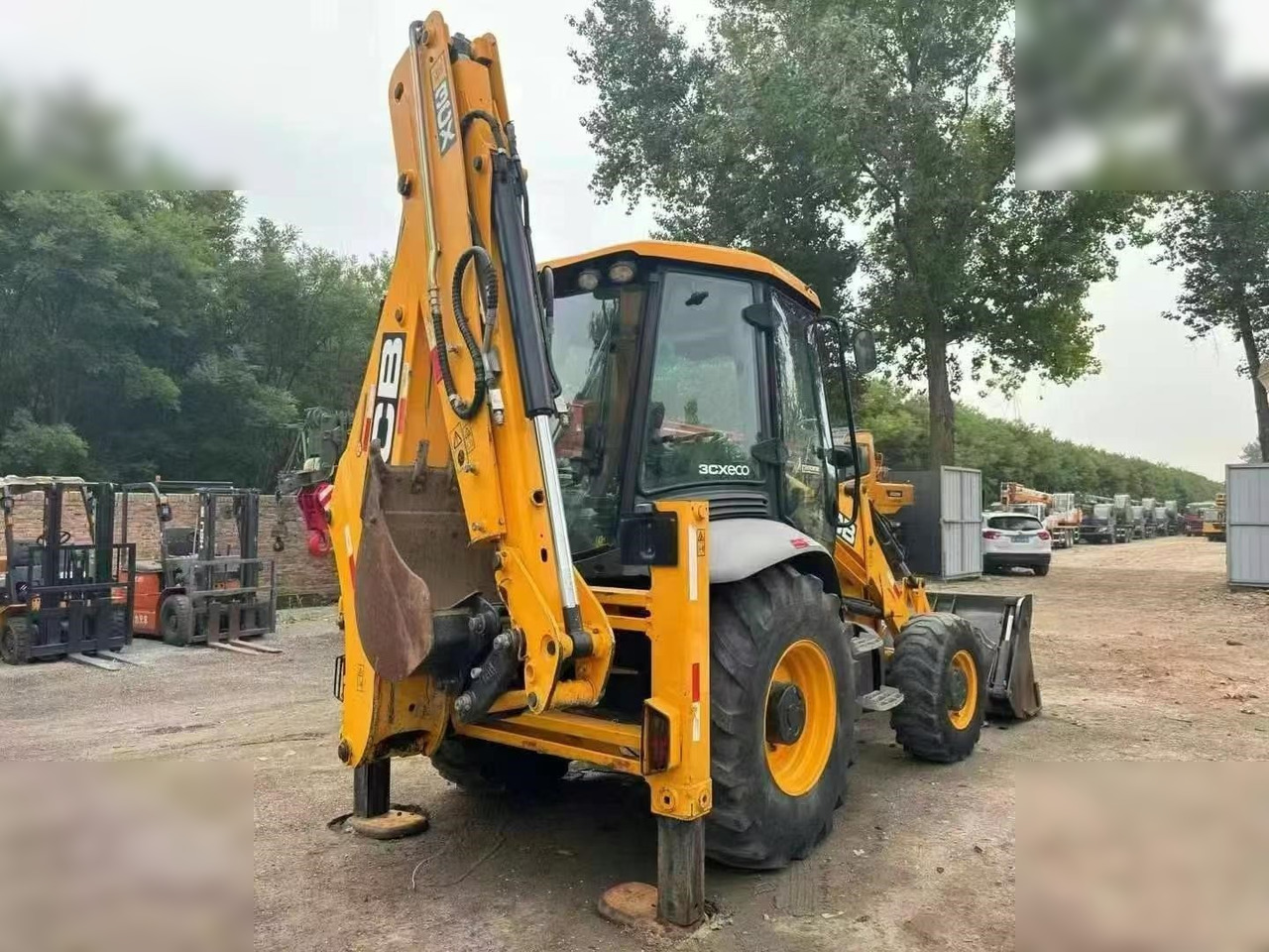 JCB 3CX - Tractopelle: photos 3 JCB 3CX - Tractopelle: photos 3