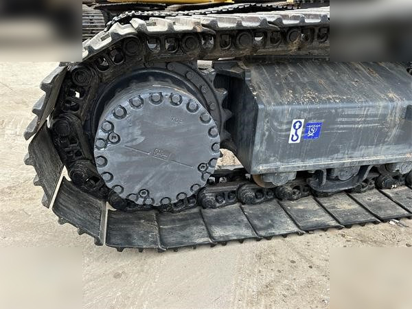 Pelle sur chenille KOMATSU PC240 LC-8: photos 7