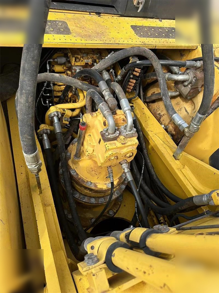 Pelle sur chenille KOMATSU PC400-8: photos 10