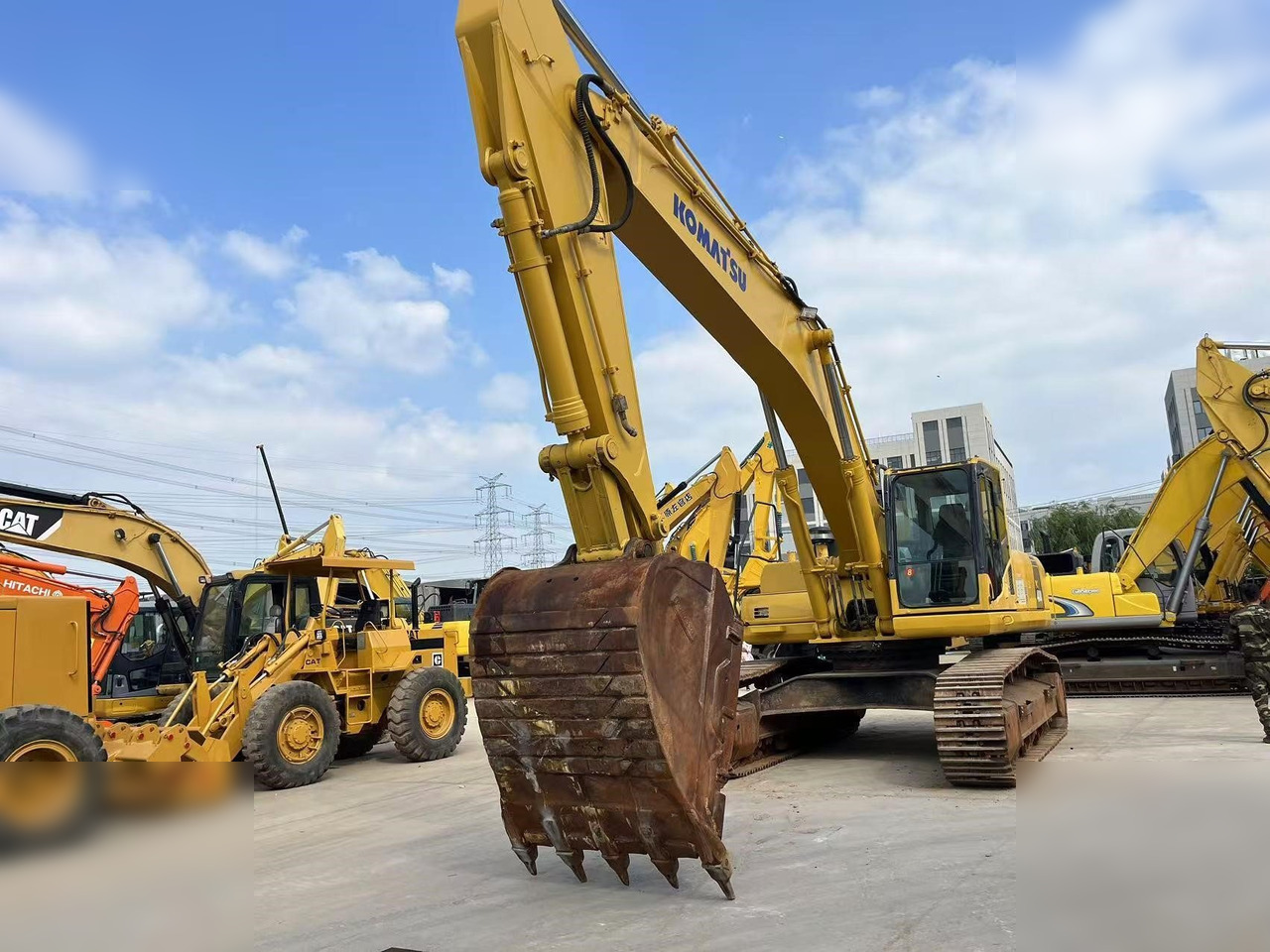 KOMATSU PC400-8R - Pelle sur chenille: photos 3 KOMATSU PC400-8R - Pelle sur chenille: photos 3