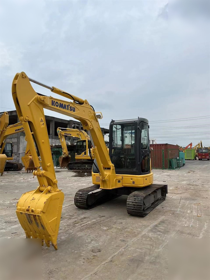 KOMATSU PC55MR-2 - Mini pelle: photos 3 KOMATSU PC55MR-2 - Mini pelle: photos 3