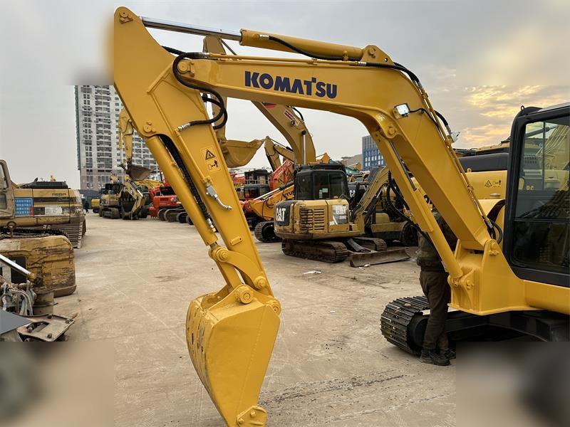 Mini pelle KOMATSU PC56-7: photos 8