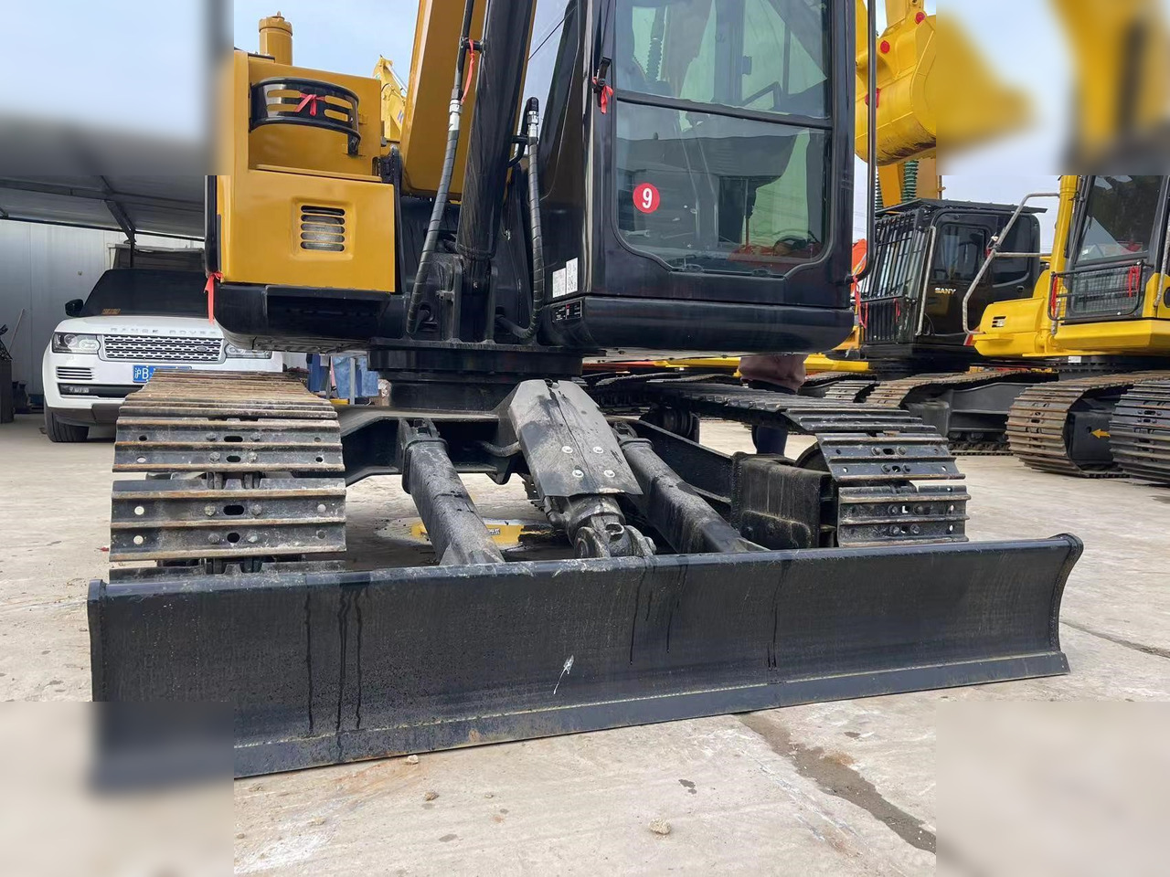 SANY SY75C - Pelle sur chenille: photos 3 SANY SY75C - Pelle sur chenille: photos 3