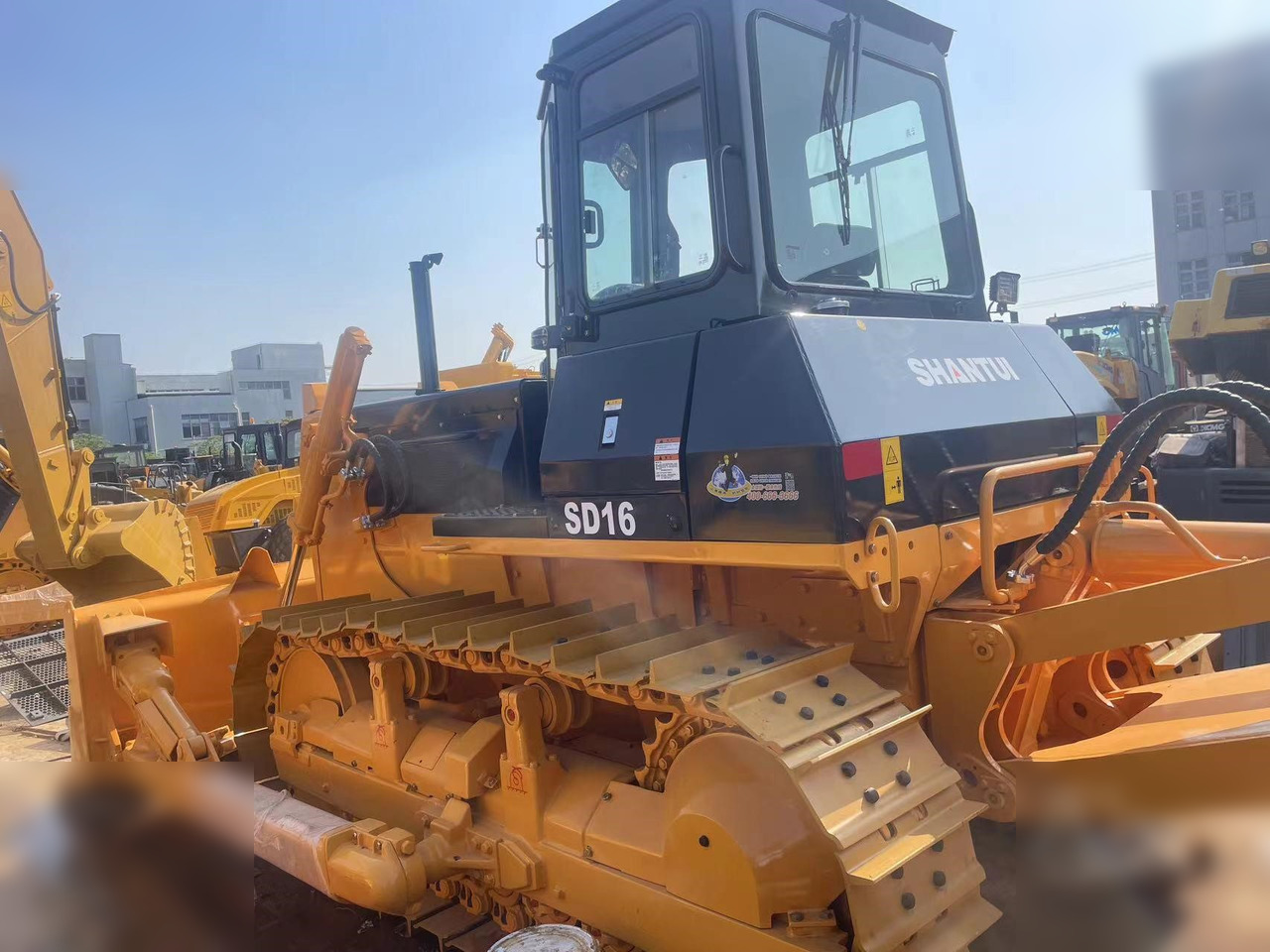 SHANTUI SD16 - Bulldozer: photos 3 SHANTUI SD16 - Bulldozer: photos 3