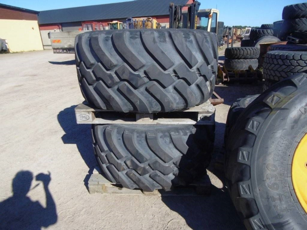 Däck Twin 600/55R - Pneu pour Chargeuse: photos 1 Däck Twin 600/55R - Pneu pour Chargeuse: photos 1