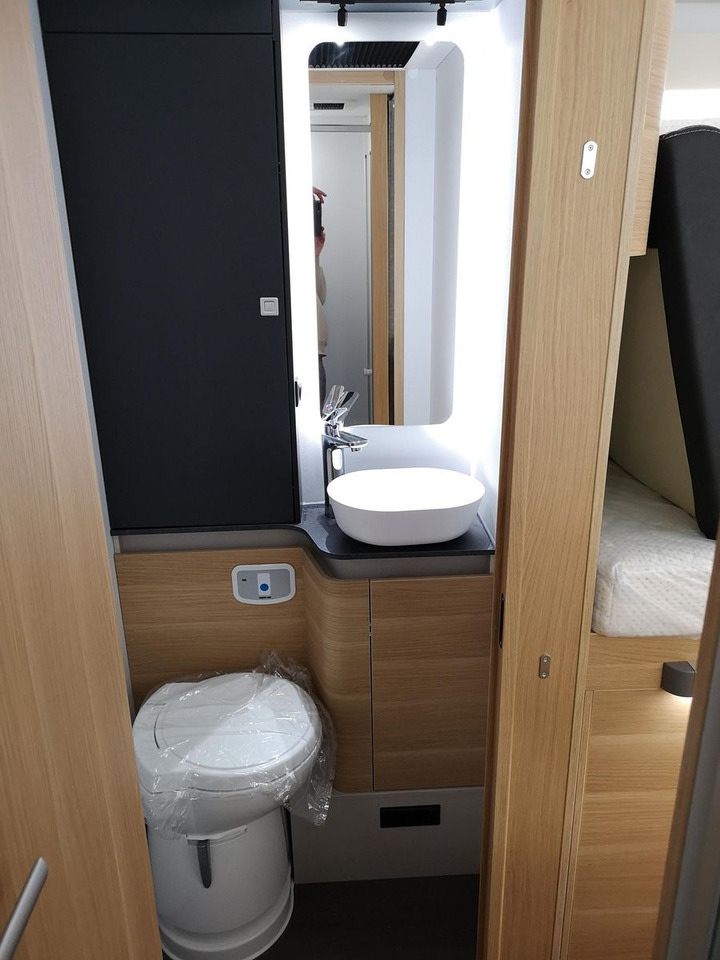 Adria Coral ALL-IN 650 DL*SOLAR*MARKISE*NAVI*SOFORT* en leasing occasion Adria Coral ALL-IN 650 DL*SOLAR*MARKISE*NAVI*SOFORT*: photos 18