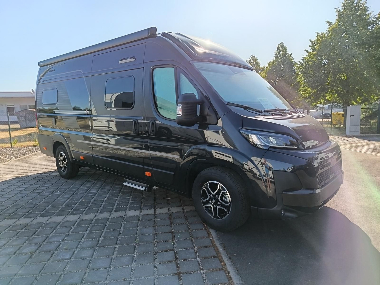 Adria Twin Edition 640 SGX Maxi 132kW*138L KÜHLSCHRANK - Fourgon aménagé: photos 3 Adria Twin Edition 640 SGX Maxi 132kW*138L KÜHLSCHRANK - Fourgon aménagé: photos 3