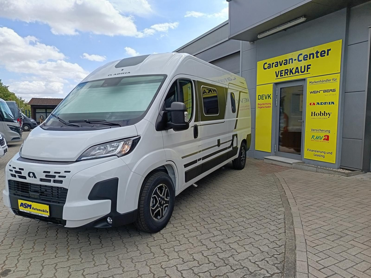 Adria Twin Twin 600 SPB Family*SAFETY*STYLE*DAB*SOFORT - Fourgon aménagé: photos 2 Adria Twin Twin 600 SPB Family*SAFETY*STYLE*DAB*SOFORT - Fourgon aménagé: photos 2