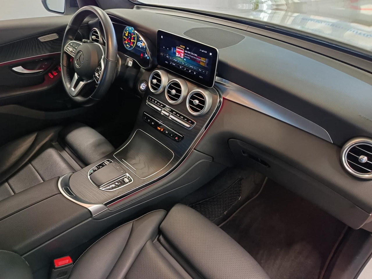 SUV Mercedes-Benz GLC 220d AMG Line 4MATIC*AHK*NAVI*LED*R-KAM*DAB*: photos 19