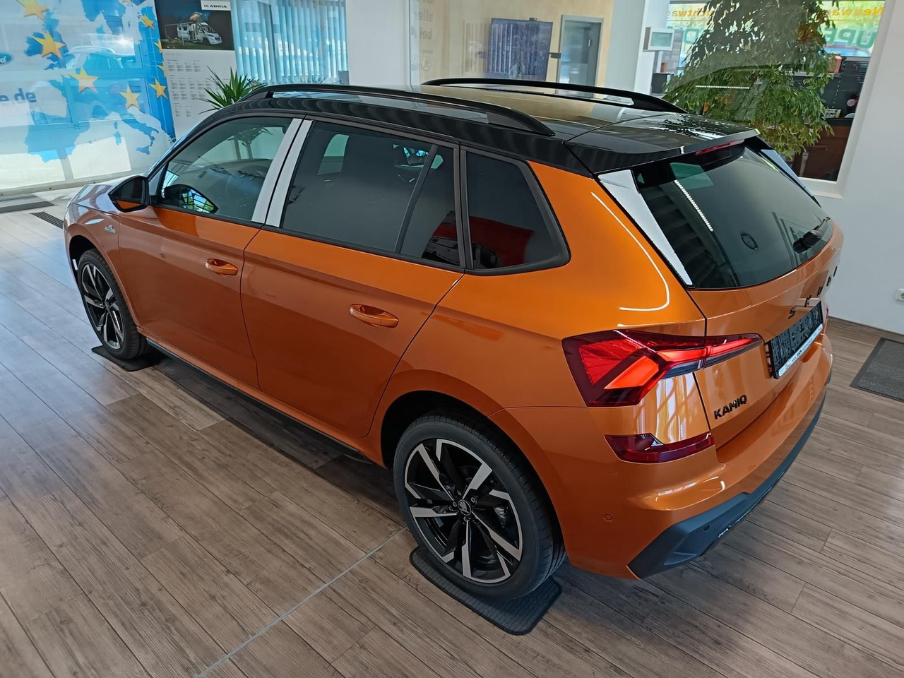 Skoda Kamiq Monte Carlo 1,5 TSI DSG*PANO*AHK*5J.GARANT - SUV: photos 4 Skoda Kamiq Monte Carlo 1,5 TSI DSG*PANO*AHK*5J.GARANT - SUV: photos 4