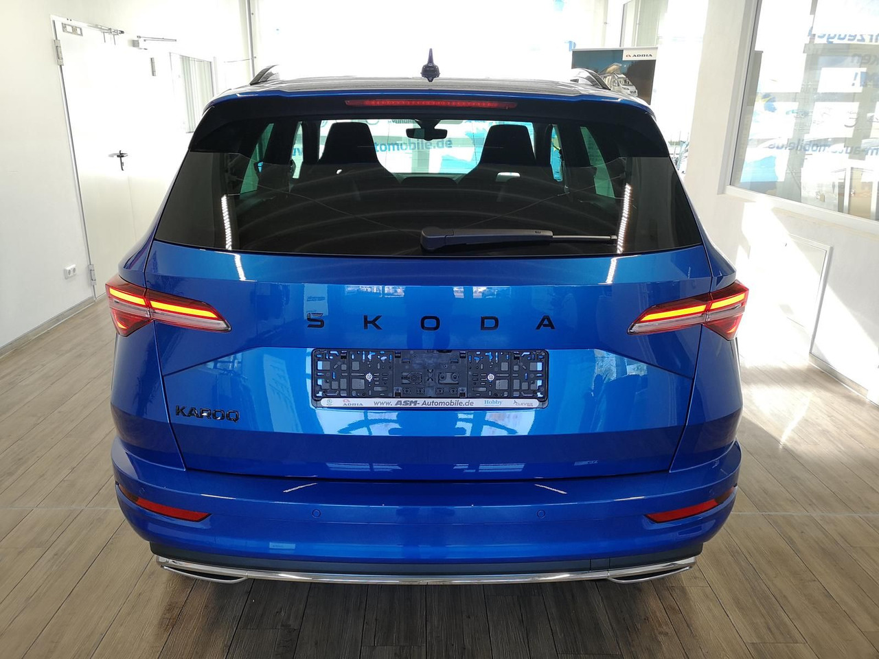 Skoda Karoq Sportline 1,5 TSI DSG*AHK*360°5J.GARANTIE* - SUV: photos 5 Skoda Karoq Sportline 1,5 TSI DSG*AHK*360°5J.GARANTIE* - SUV: photos 5