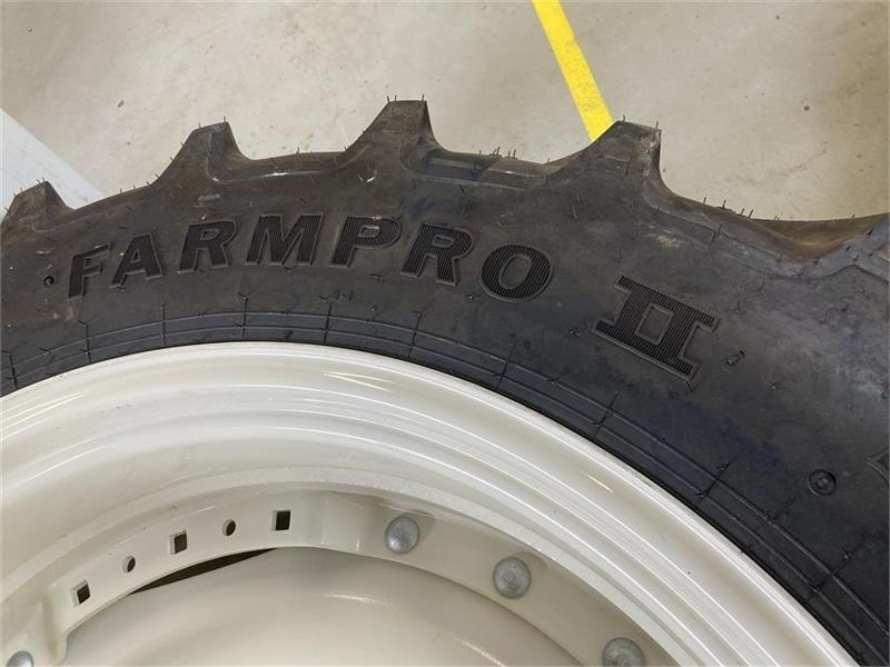 Alliance Farm Pro II 11.2R24 - 280/85R24 - Pneu pour Machine agricole: photos 4 Alliance Farm Pro II 11.2R24 - 280/85R24 - Pneu pour Machine agricole: photos 4