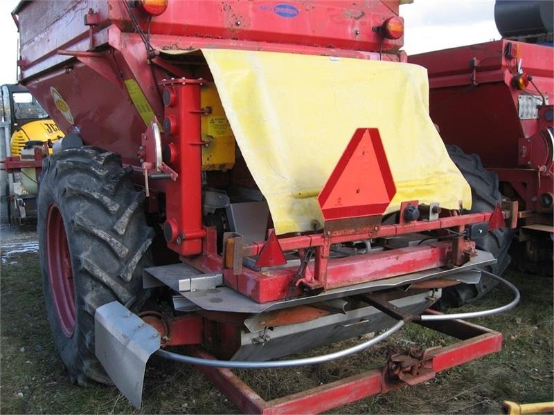 Bredal B 4 - Distributeur d'engrais: photos 4 Bredal B 4 - Distributeur d'engrais: photos 4