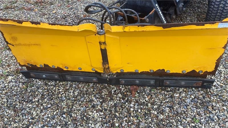 GMR FS1600VL V-Plov - Lame à neige pour Machine agricole: photos 1 GMR FS1600VL V-Plov - Lame à neige pour Machine agricole: photos 1