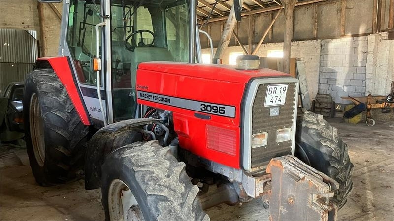 Massey Ferguson 3095 Dynashift - Tracteur agricole: photos 2 Massey Ferguson 3095 Dynashift - Tracteur agricole: photos 2