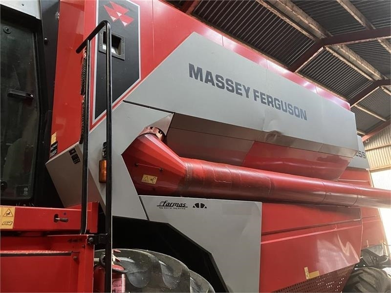 Massey Ferguson 7256 RS med 22 fods Freeflow skærebord - Moissonneuse-batteuse: photos 4 Massey Ferguson 7256 RS med 22 fods Freeflow skærebord - Moissonneuse-batteuse: photos 4