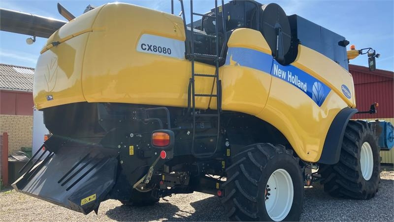 New Holland CX 8080 SLH med 30 fods Varifeed - Moissonneuse-batteuse: photos 3 New Holland CX 8080 SLH med 30 fods Varifeed - Moissonneuse-batteuse: photos 3