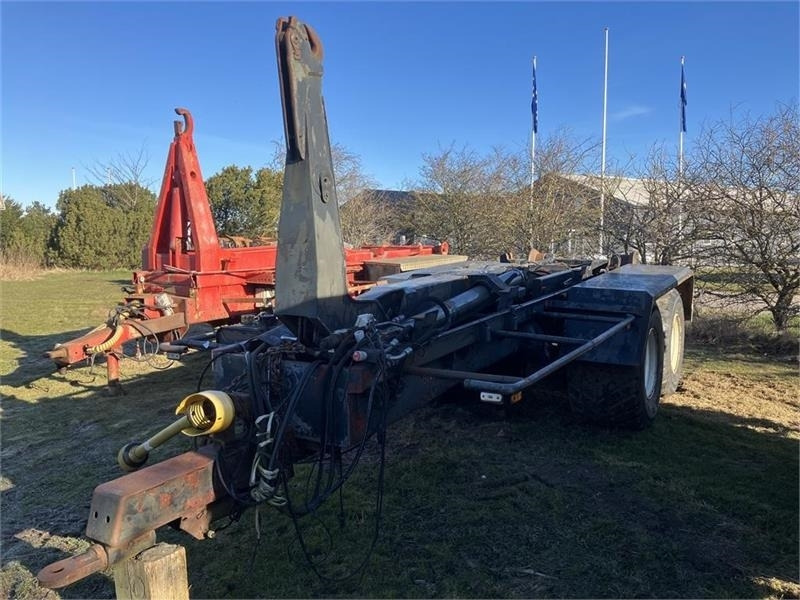 Ukurant Kroghejsvogn med bremser - Remorque ampliroll/ Multibenne: photos 1 Ukurant Kroghejsvogn med bremser - Remorque ampliroll/ Multibenne: photos 1