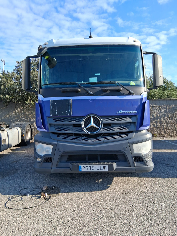 Mercedes 1843LS - Tracteur routier: photos 1 Mercedes 1843LS - Tracteur routier: photos 1