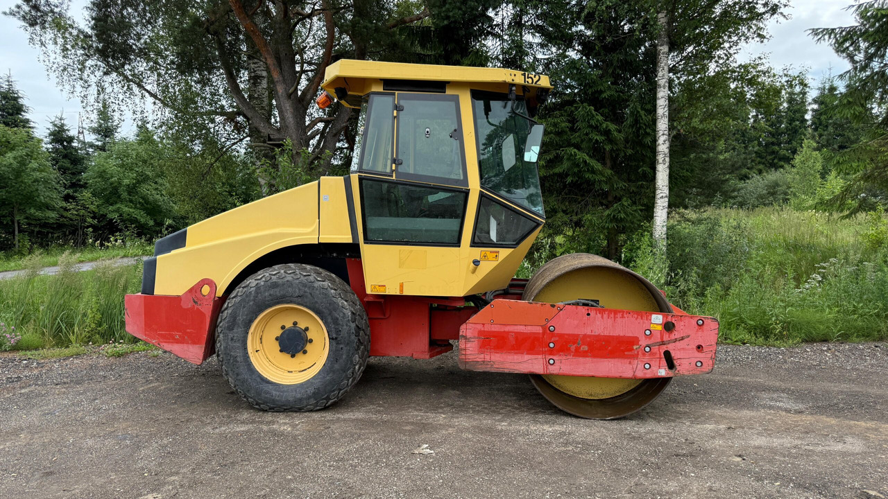 Dynapac CA152D - Compacteur à pieds de mouton/ Monocylindre: photos 5 Dynapac CA152D - Compacteur à pieds de mouton/ Monocylindre: photos 5
