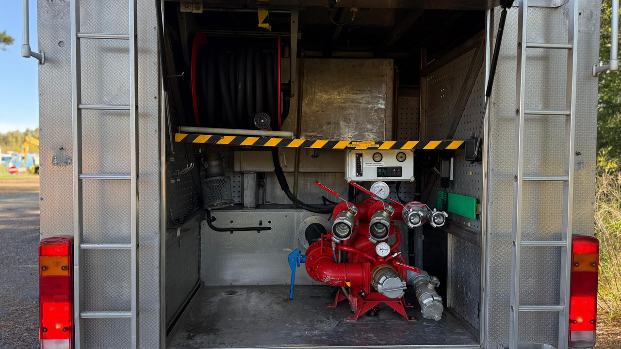 SCANIA P94 - Camion de pompier: photos 5 SCANIA P94 - Camion de pompier: photos 5