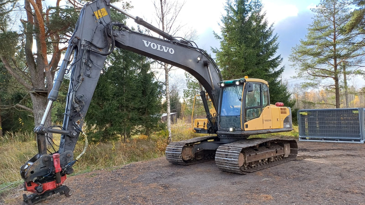 VOLVO EC180CL - Pelle sur chenille: photos 1 VOLVO EC180CL - Pelle sur chenille: photos 1