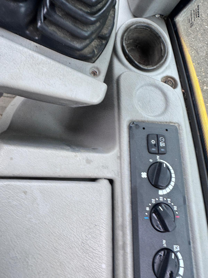 Chargeuse sur pneus Volvo L45F-TP/S: photos 9