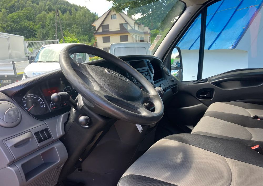 Iveco DAILY 35C13 ramo do zabudowy kiper wywrotka - Châssis cabine: photos 5 Iveco DAILY 35C13 ramo do zabudowy kiper wywrotka - Châssis cabine: photos 5