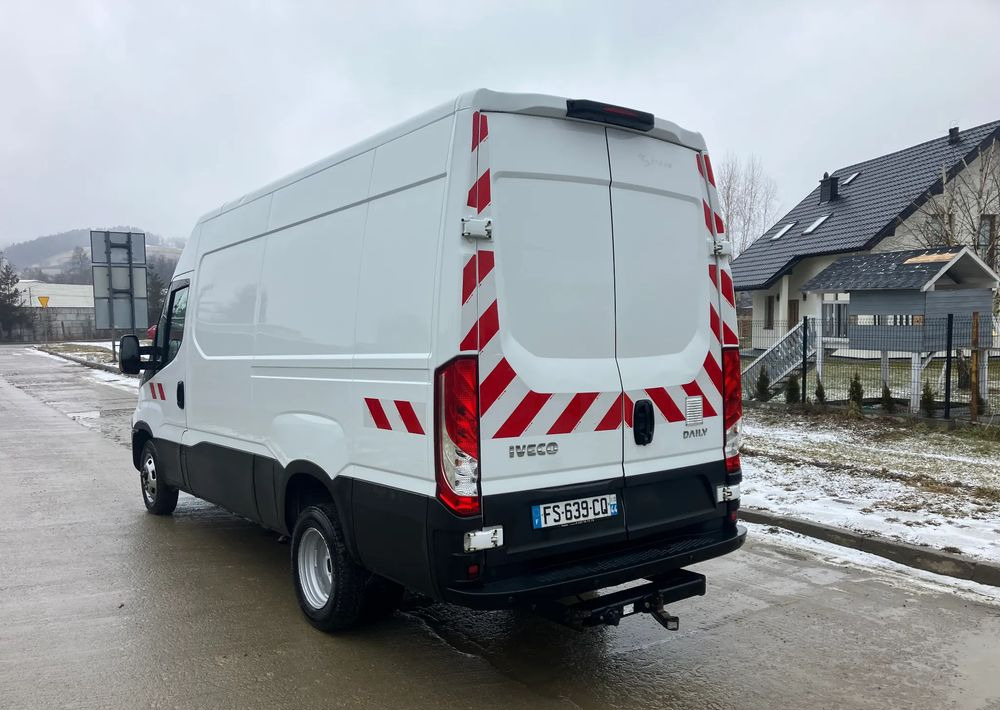Iveco Daily 35c16 blaszak KLIMA SPROWADZONY serwisówka - Fourgon utilitaire: photos 4 Iveco Daily 35c16 blaszak KLIMA SPROWADZONY serwisówka - Fourgon utilitaire: photos 4