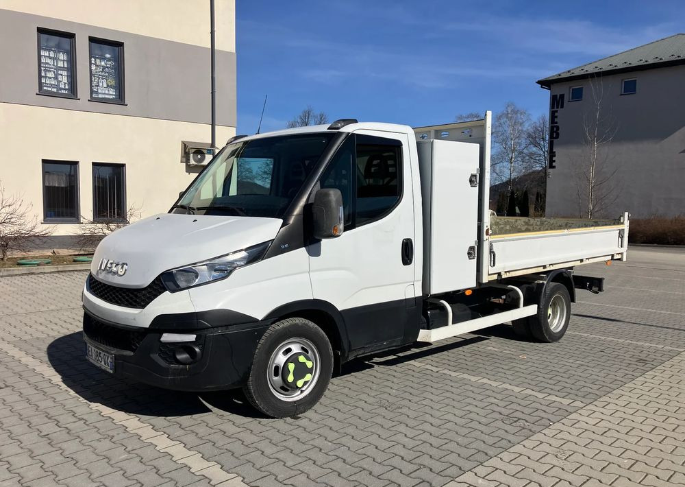 Iveco Iveco daily 35C13 wywrotka kiper - Utilitaire benne: photos 1 Iveco Iveco daily 35C13 wywrotka kiper - Utilitaire benne: photos 1