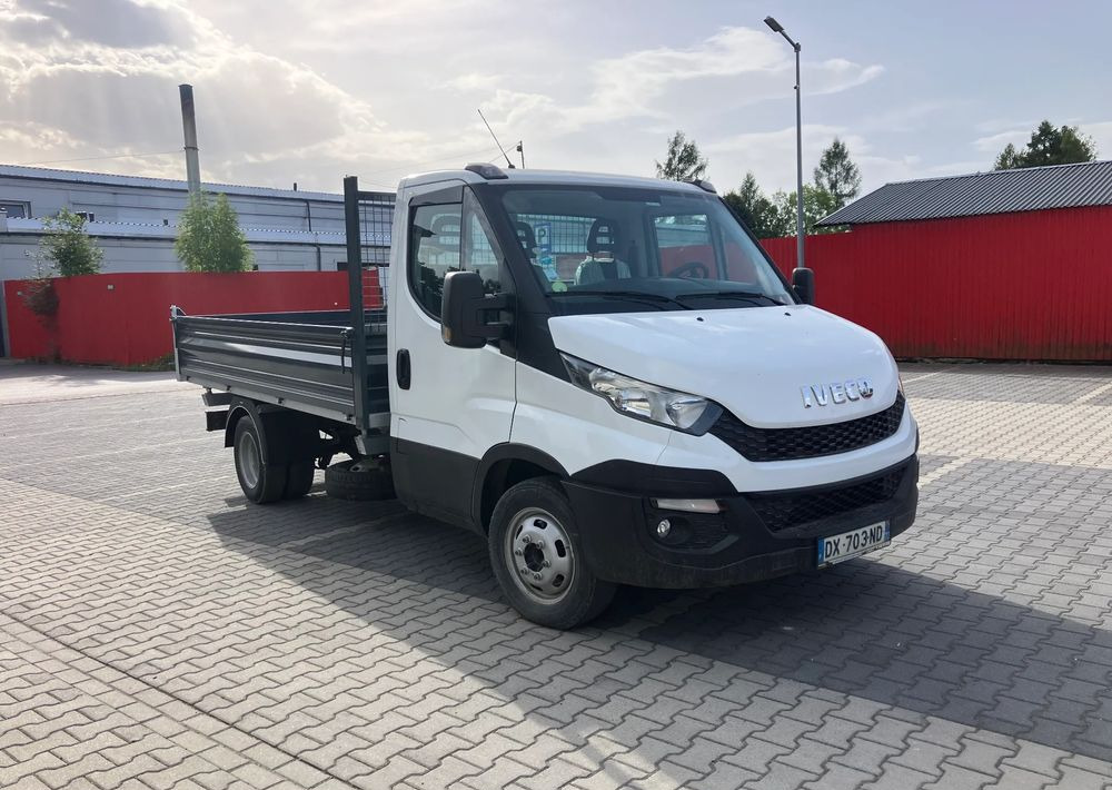Iveco Iveco daily 35C13 wywrotka solidny kiper - Utilitaire benne: photos 3 Iveco Iveco daily 35C13 wywrotka solidny kiper - Utilitaire benne: photos 3