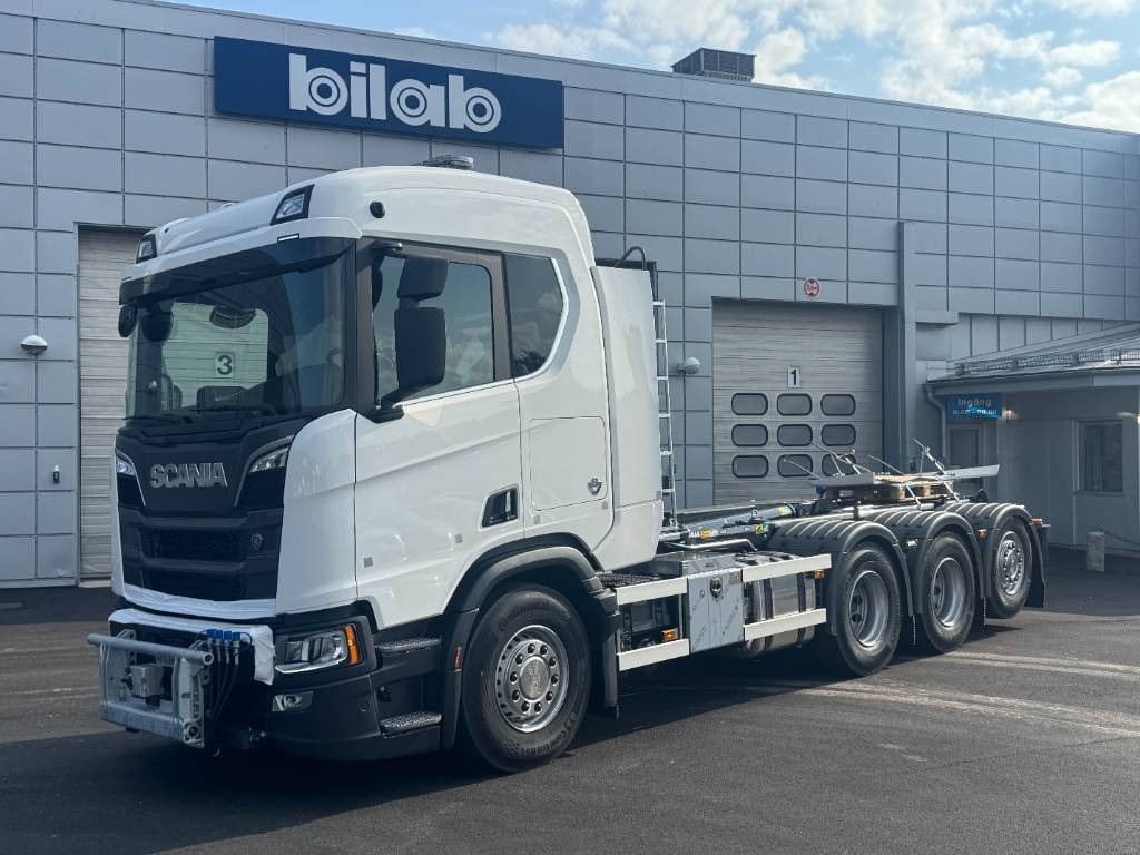 Scania R 580 8x4*4 Joab med frontplog & sidoplogsfäste - Camion ampliroll: photos 1 Scania R 580 8x4*4 Joab med frontplog & sidoplogsfäste - Camion ampliroll: photos 1