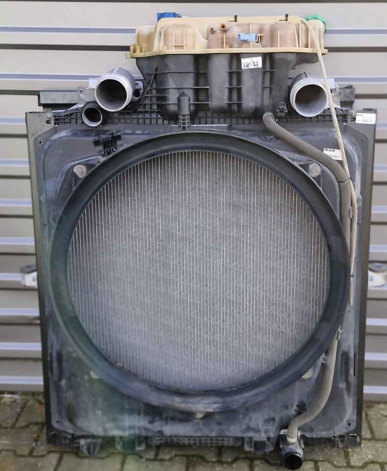 MAN TG3 TGX CHŁODNICA KOMPLET CHŁODNIC - Système de refroidissement: photos 1 MAN TG3 TGX CHŁODNICA KOMPLET CHŁODNIC - Système de refroidissement: photos 1