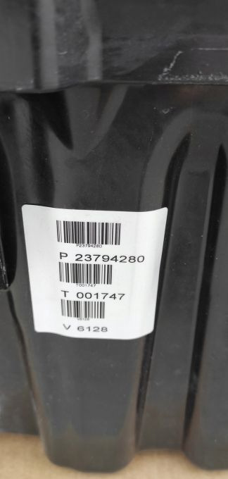 RENAULT GAMA T VOLVO FH4 MISKA OLEJOWA NOWA ORYGINAŁ 23794280 - Carter d'huile pour Camion: photos 3 RENAULT GAMA T VOLVO FH4 MISKA OLEJOWA NOWA ORYGINAŁ 23794280 - Carter d'huile pour Camion: photos 3