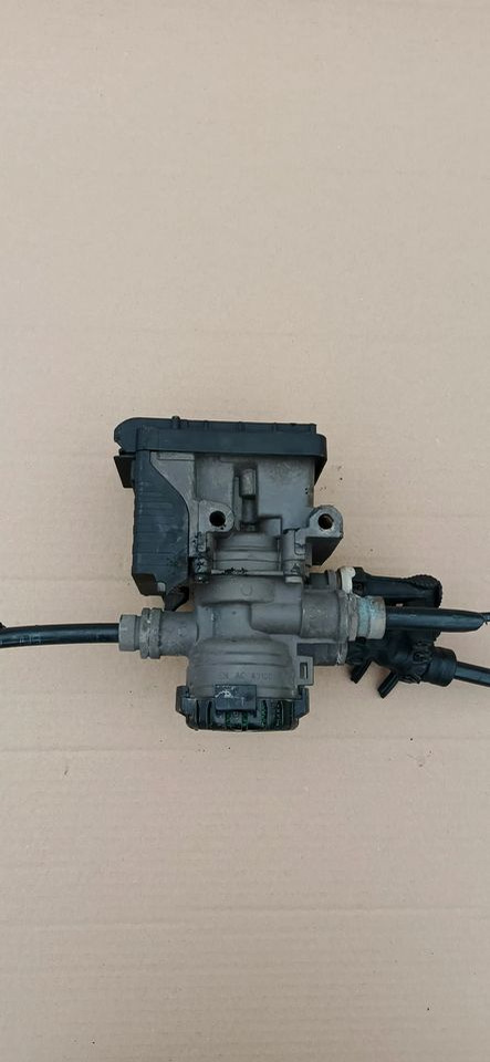 SCANIA R S ZAWÓR MODULATOR EBS 2447827 K050214 - Valve de frein pour Camion: photos 1 SCANIA R S ZAWÓR MODULATOR EBS 2447827 K050214 - Valve de frein pour Camion: photos 1