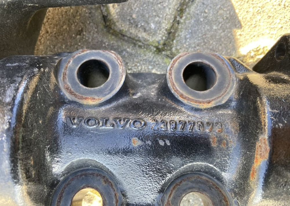 Wywrot Volvo FH 4 FH5 belka wywrotu zawieszenie - Suspension de cabine pour Camion: photos 3 Wywrot Volvo FH 4 FH5 belka wywrotu zawieszenie - Suspension de cabine pour Camion: photos 3