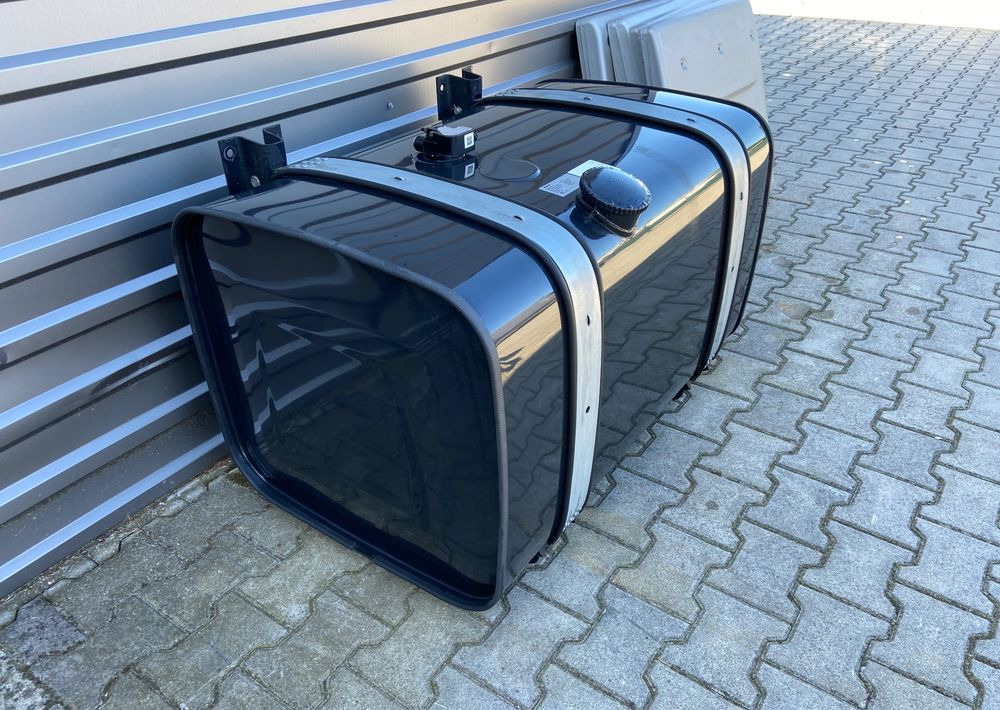 Zbiornik paliwa MAN TGX TGS 400 litrów bak jak nowy - Système de carburant pour Camion: photos 4 Zbiornik paliwa MAN TGX TGS 400 litrów bak jak nowy - Système de carburant pour Camion: photos 4
