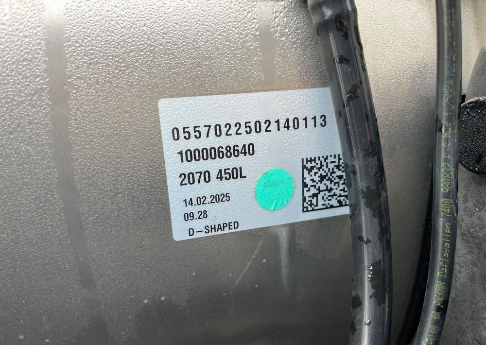 Zbiornik paliwa Volvo FH Renault 450 litrów bak jak nowy - Système de carburant pour Camion: photos 5 Zbiornik paliwa Volvo FH Renault 450 litrów bak jak nowy - Système de carburant pour Camion: photos 5