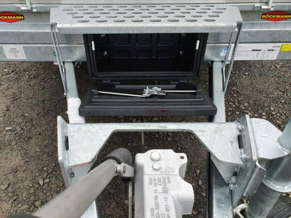 Remorque porte engin Böckmann Baumaschinen 3,5t Minibagger Kastenaufsatz Minibagger: photos 10 Remorque porte engin Böckmann Baumaschinen 3,5t Minibagger Kastenaufsatz Minibagger: photos 10