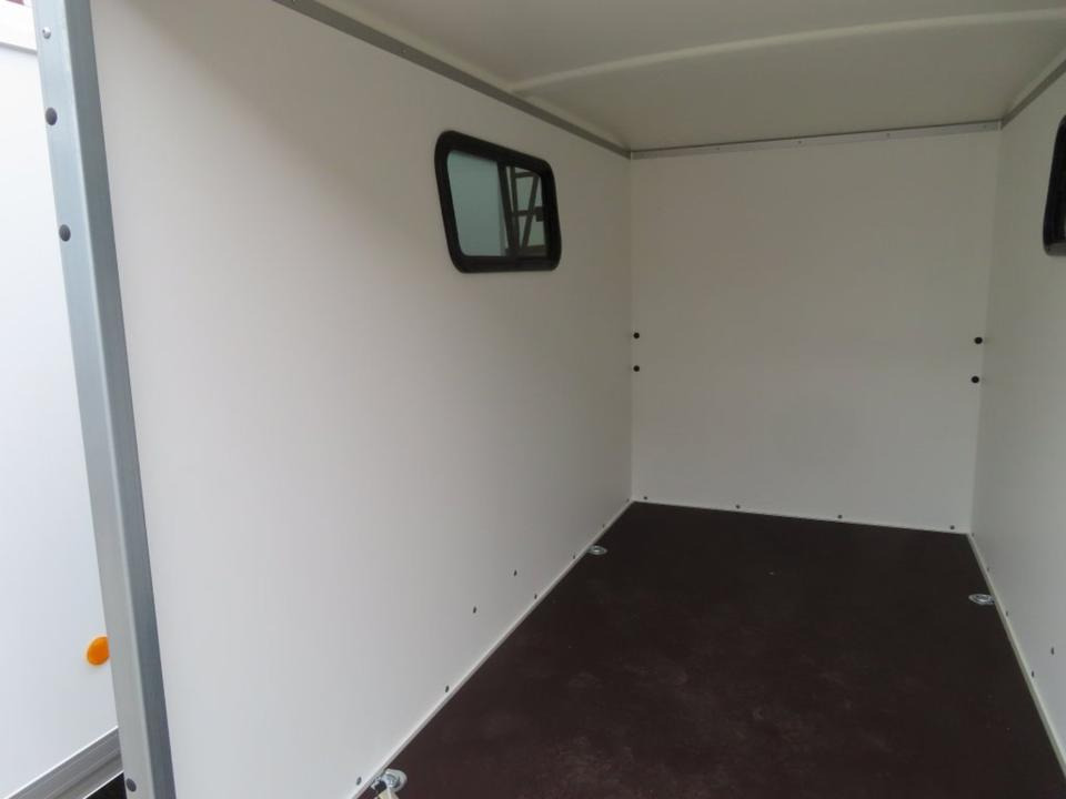 Böckmann KT 2513/135 PKW-Anhänger Kofferanhänger Fenster 100km/h - Remorque fourgon: photos 5 Böckmann KT 2513/135 PKW-Anhänger Kofferanhänger Fenster 100km/h - Remorque fourgon: photos 5