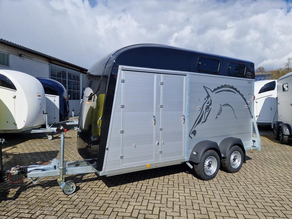 Böckmann Pferdeanhänger Big Portax WCF 100km/h Sattelraum - Van chevaux: photos 4 Böckmann Pferdeanhänger Big Portax WCF 100km/h Sattelraum - Van chevaux: photos 4