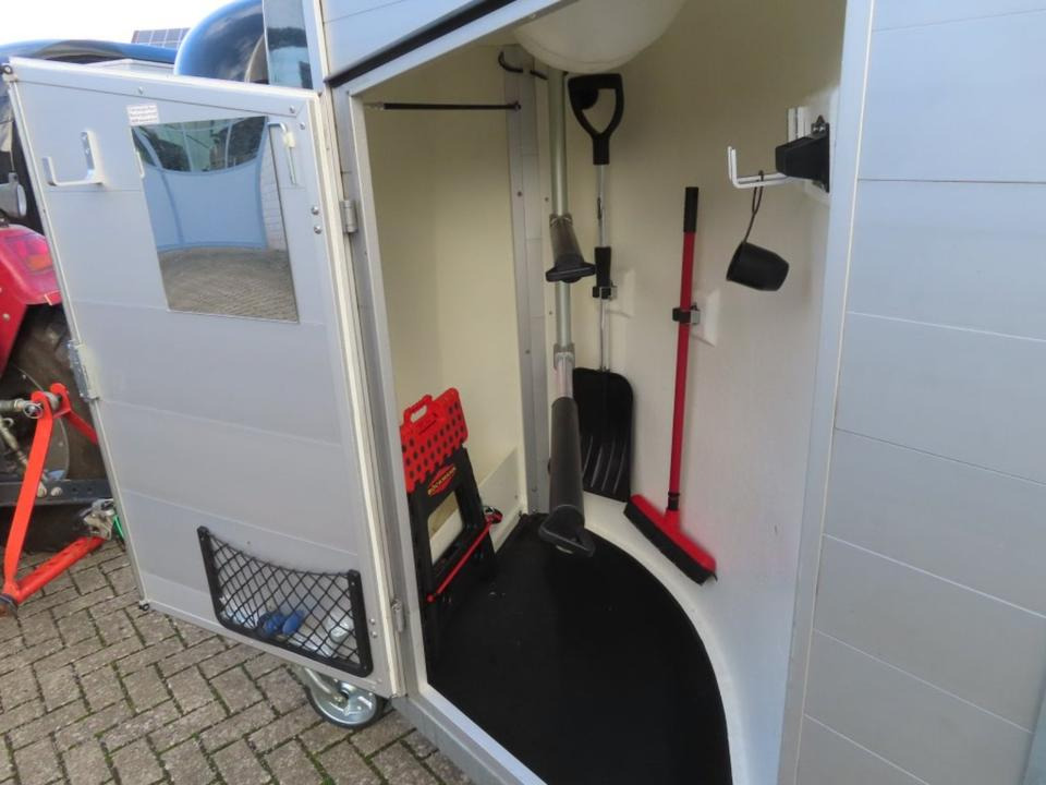 Böckmann Pferdeanhänger Champion R, Alub., 100 km/h - Van chevaux: photos 4 Böckmann Pferdeanhänger Champion R, Alub., 100 km/h - Van chevaux: photos 4